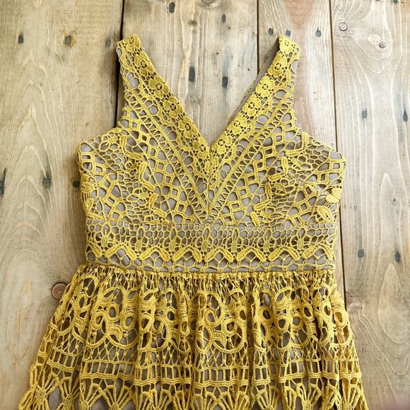 Altar'd State Golden Crocheted Dress Yellow Goldenrod M - Picture 4 of 8